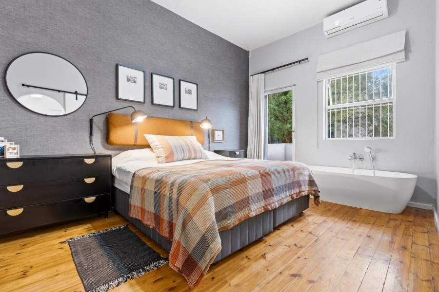 2 Bedroom Property for Sale in Tamboerskloof Western Cape